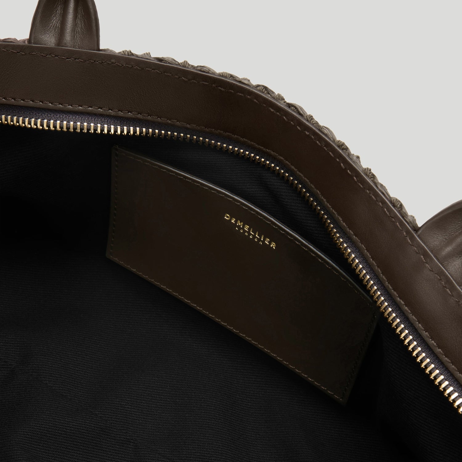 The New York Shoulder